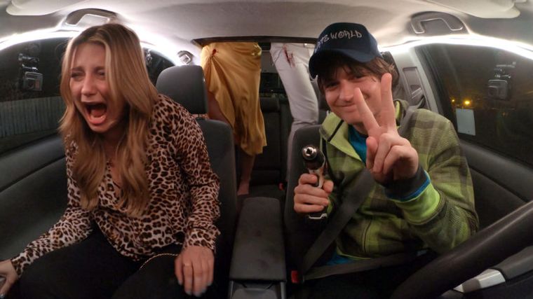 La crítica elogió la actuación de Joe Keery y la premisa de la película. La crítica elogió la actuación de Joe Keery y la premisa de la película.