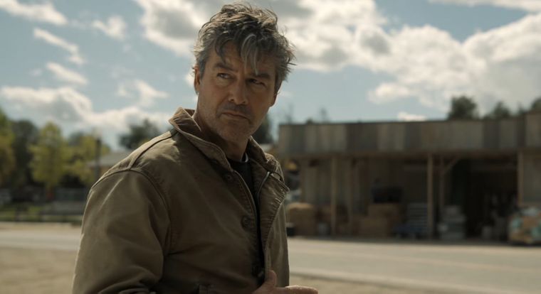 lanterns-hal-jordan-kyle-chandler