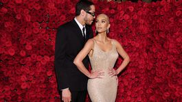 Kim Kardashian junto a Pete Davidson