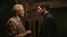 Daniel Craig y Josh OConnor protagonizan esta película. Daniel Craig y Josh OConnor protagonizan esta película.