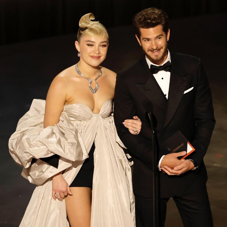 Florence Pugh y Andrew Garfield en los Premios Oscar 2023