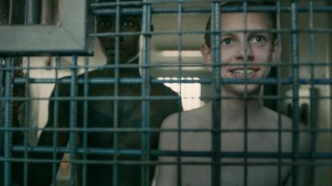 Un chico malo llegó hace unos días a Netflix
