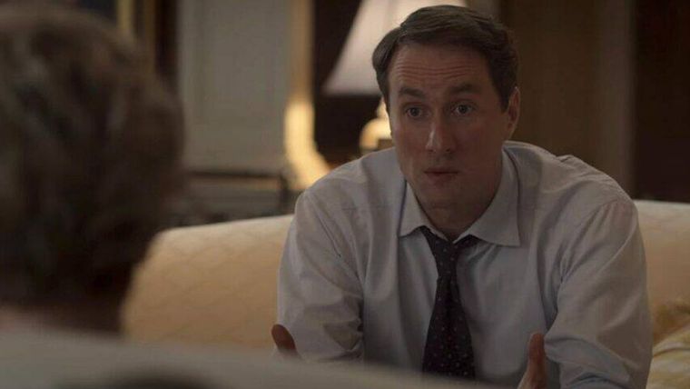 El actor Oliver Chris interpreta a James Colthurst