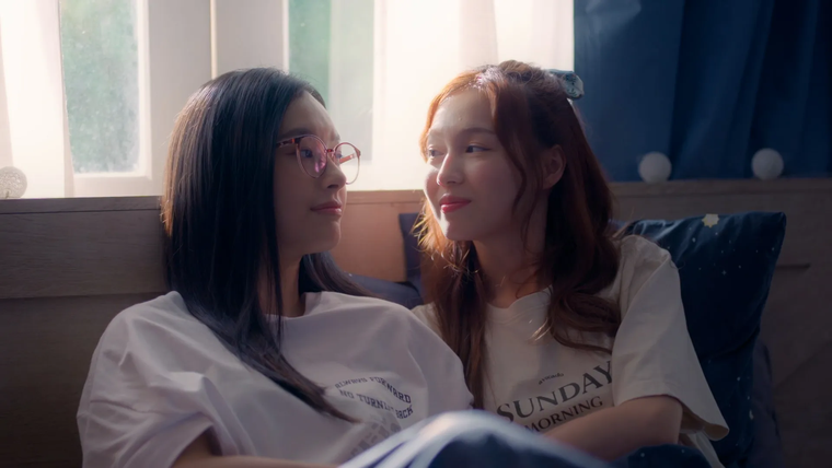 Milk Pansa Vosbein y Love Pattranite Limpatiyakorn protagonizan la miniserie 23.5. Milk Pansa Vosbein y Love Pattranite Limpatiyakorn protagonizan la miniserie 23.5.