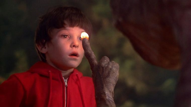 Henry Thomas interpretó al pequeño Elliot en E. T., el extraterrestre.