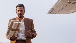 La tercera temporada de Narcos: México ya está disponible en Netflix.