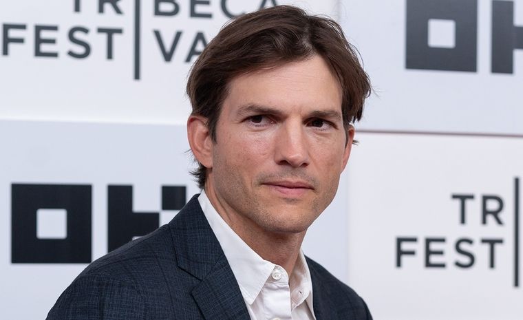Ashton Kutcher tiene 45 años