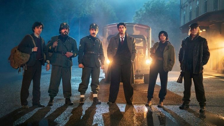 El robo a Mussolini está disponible en Netflix.