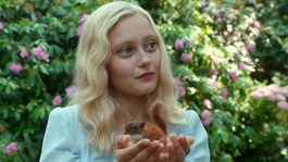 Ella Purnell es una de las protagonistas de Miss Peregrine y los niños peculiares (2016)