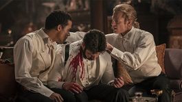 Una exitosa serie de vampiros que no vas a querer perderte. Una exitosa serie de vampiros que no vas a querer perderte.