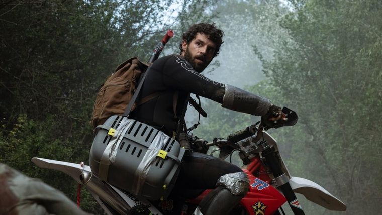El protagonista de la historia apocalíptica que llega al streaming