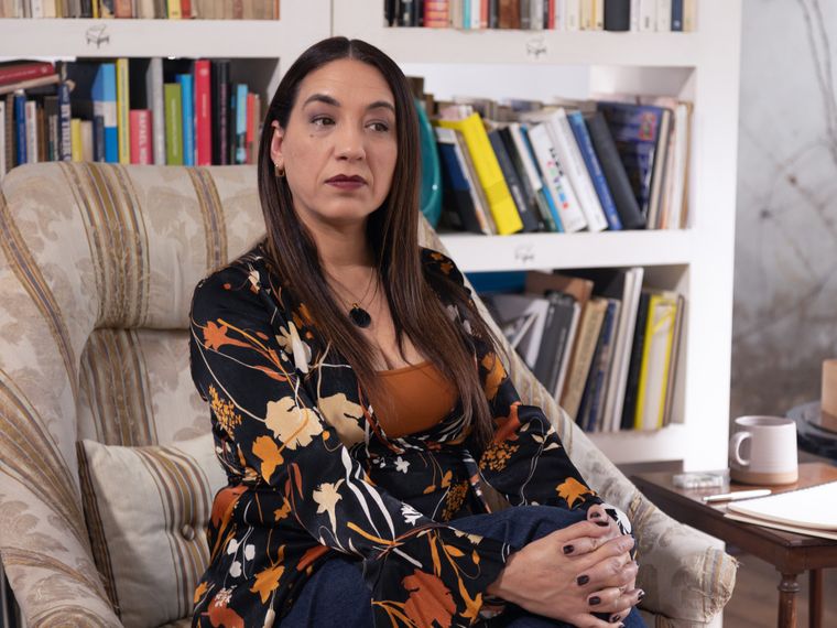 Lorena Vega en Envidiosa