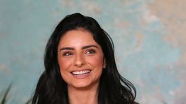 Aislinn Derbez