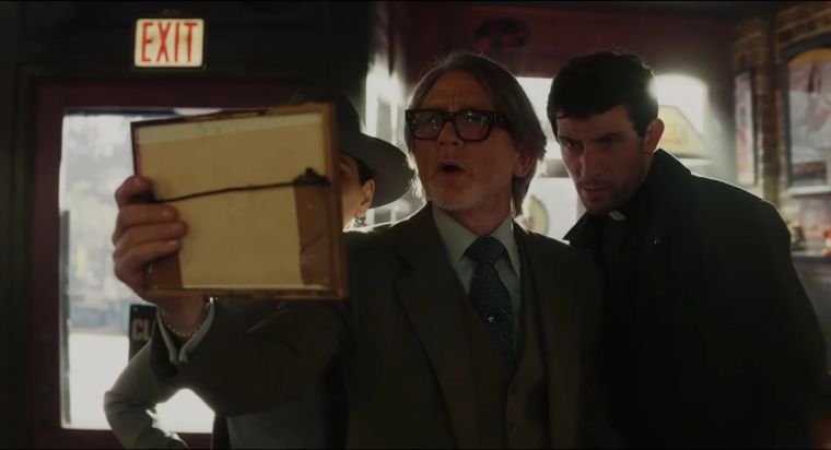 Wake Up Dead Man: Un misterio de Knives Out estrena en cines y luego en Netflix.