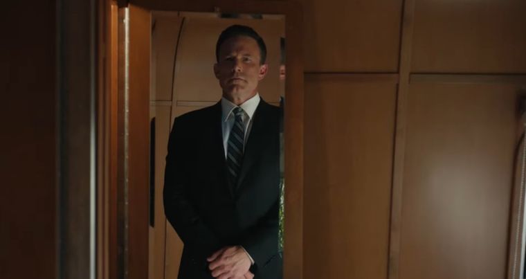 Ben Affleck vuelve a convertirse en Christian Wolff