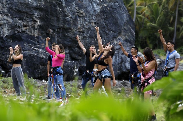 Así fue la presentación de los equipos.