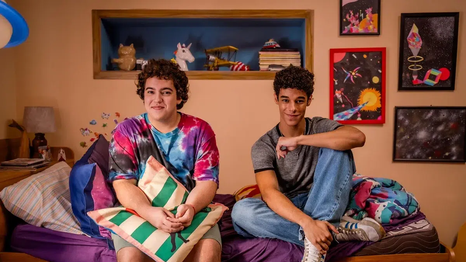 Miguel Lallo y Diego Lira son los protagonistas de Quince días, una película romántica brasileña.