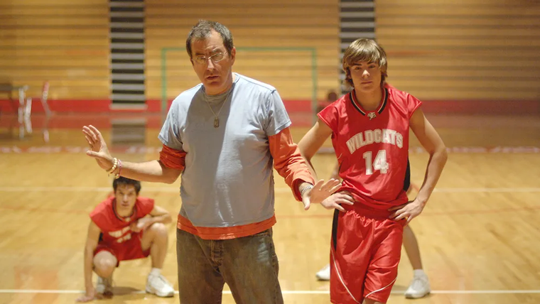 Kenny Ortega dirigiendo High School Musical. Kenny Ortega dirigiendo High School Musical.