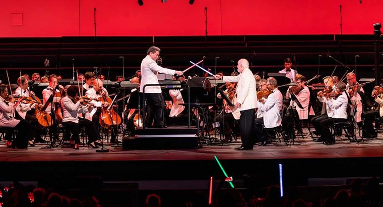 Dudamel y Williams en su batalla con los sable láser