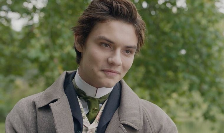 Louis Partridge como Tewkesbury en Enola Holmes, que pronto lanzará su tercera película. Louis Partridge como Tewkesbury en Enola Holmes, que pronto lanzará su tercera película.