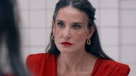 La sustancia se consagra como una de las películas del año