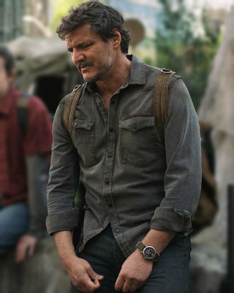 HBO y los showrunners le prohibieron a Pedro Pascal jugar a The Last of Us, para evitar que su interpretación estuviese influenciada por el videojuego. HBO y los showrunners le prohibieron a Pedro Pascal jugar a The Last of Us, para evitar que su interpretación estuviese influenciada por el videojuego.