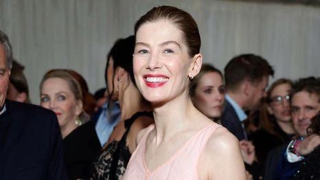 ¡Rosamund Pike dio a conocer sus películas favoritas!