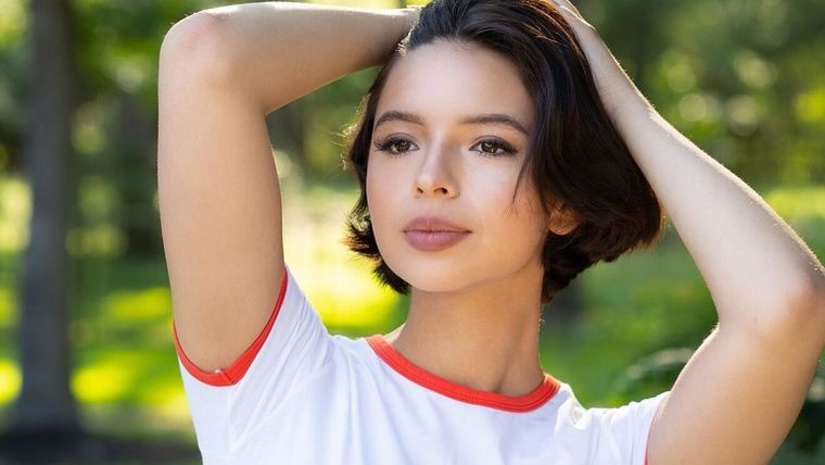 Ángela Aguilar fue criticada por su atuendo