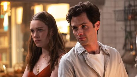 La exitosa serie de suspenso You vuelve con una nueva temporada que estará dividida en dos partes.