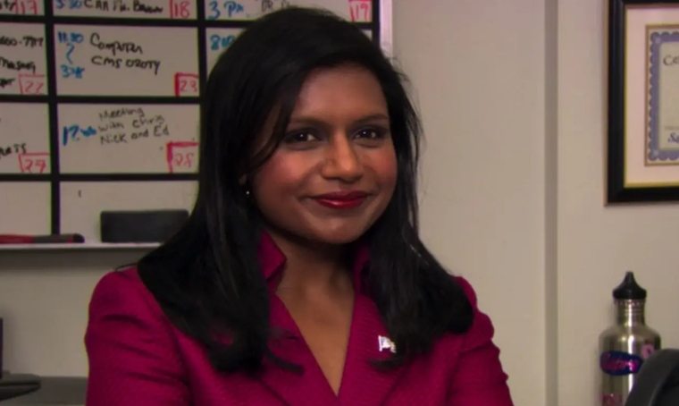 Mindy Kaling es recordada por su papel de Kelly Kapoor en The Office