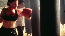 Besos que matan es tendencia en Netflix a 27 años de su estreno