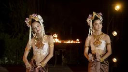 La cantante y actriz Lalisa Manobal en la tercera temporada de The White Lotus.