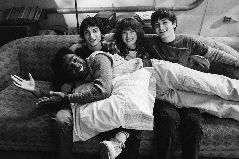 El elenco de Stranger Things tras concluir el rodaje de la S5