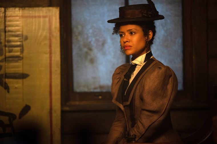 Se revelaron nuevos detalles sobre la identidad de Ravonna Renslayer