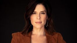Neve Campbell