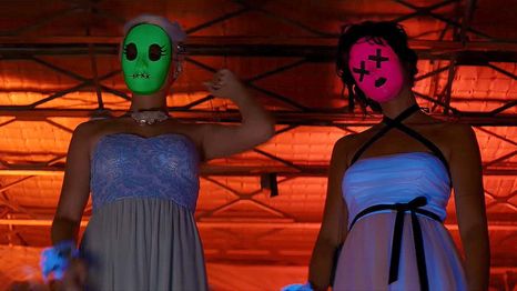 Tragedy Girls: el slasher adolescente que necesitabas.