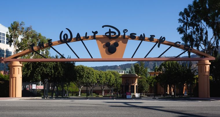 Un reclamo del sindicato en las afueras del estudio de Disney en California