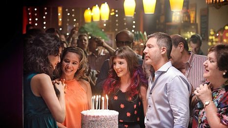 Adrián Suar y Julieta Díaz protagonizan esta liviana comedia disponible en netflix
