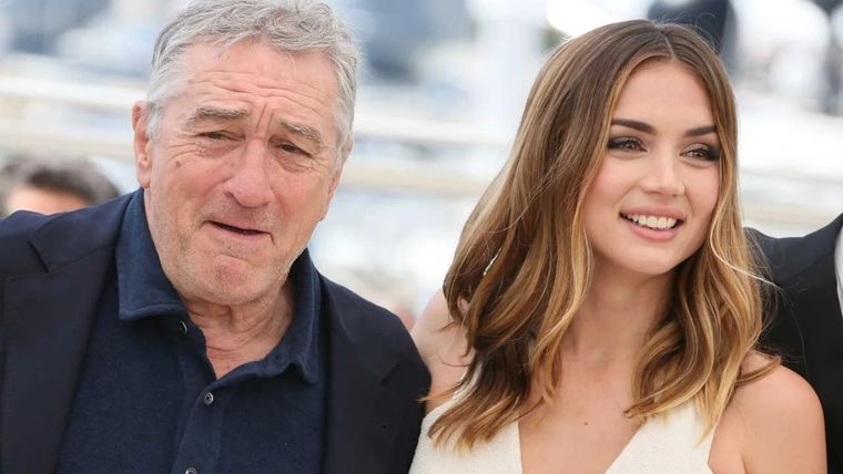 Robert De Niro y Ana de Armas trabajaron juntos en 2016