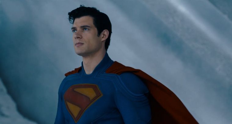 David Corenswet se luce como el kryptoniano en el detrás de escena de Superman.