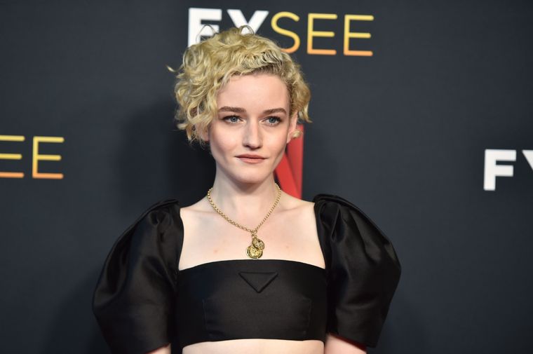 Julia Garner está convencida de que la biopic de Madonna tiene chanches de salir adelante