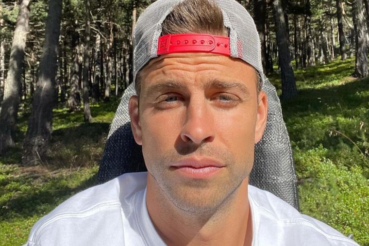 Gerard Piqué se vio obligado a trabajar en otros rubros.