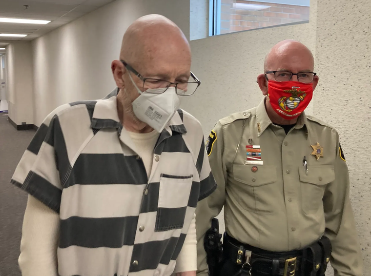 Dennis Bowman se encuentra cumpliendo su condena