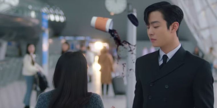 La escena de Propuesta laboral que homenajea Las guerreras K-pop. La escena de Propuesta laboral que homenajea Las guerreras K-pop.