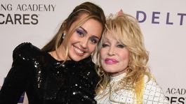 Miley Cyrus siempre ha mostrado su admiración por Dolly Parton.