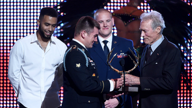 Anthony Sadler, Alek Skarlatos y Spencer Stone se interpretaron a si mismos en la película de Clint Eastwood. Anthony Sadler, Alek Skarlatos y Spencer Stone se interpretaron a si mismos en la película de Clint Eastwood.