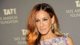 sarah jessica parker sufrio un accidente y enseno lo de abajo