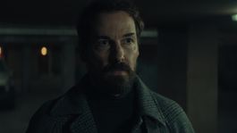 Unfamiliar está entre lo más visto de Netflix Unfamiliar está entre lo más visto de Netflix