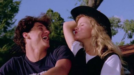 La película está protagonizada por Patrick Dempsey y Amanda Peterson.