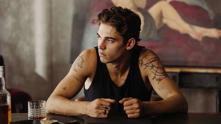 Hero Fiennes Tiffin es el protagonista de After: para siempre